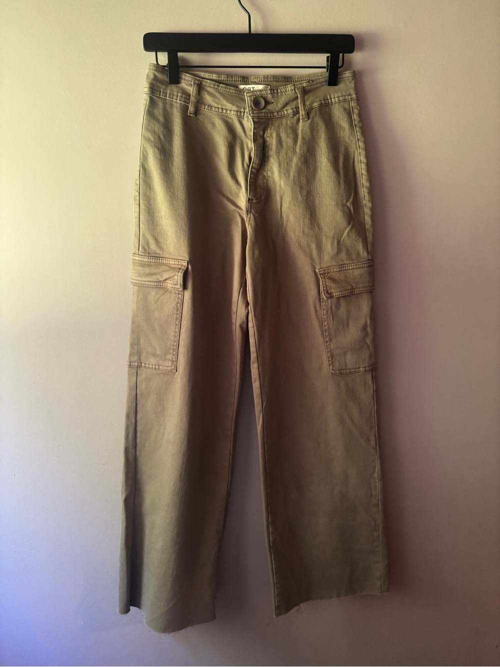 Oat New York Wide-Leg Cargo Pants in Olive